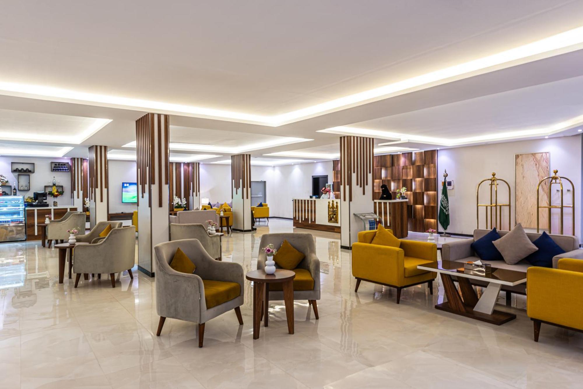 The Palace Hotel Suites Khamis Mushait Bagian luar foto