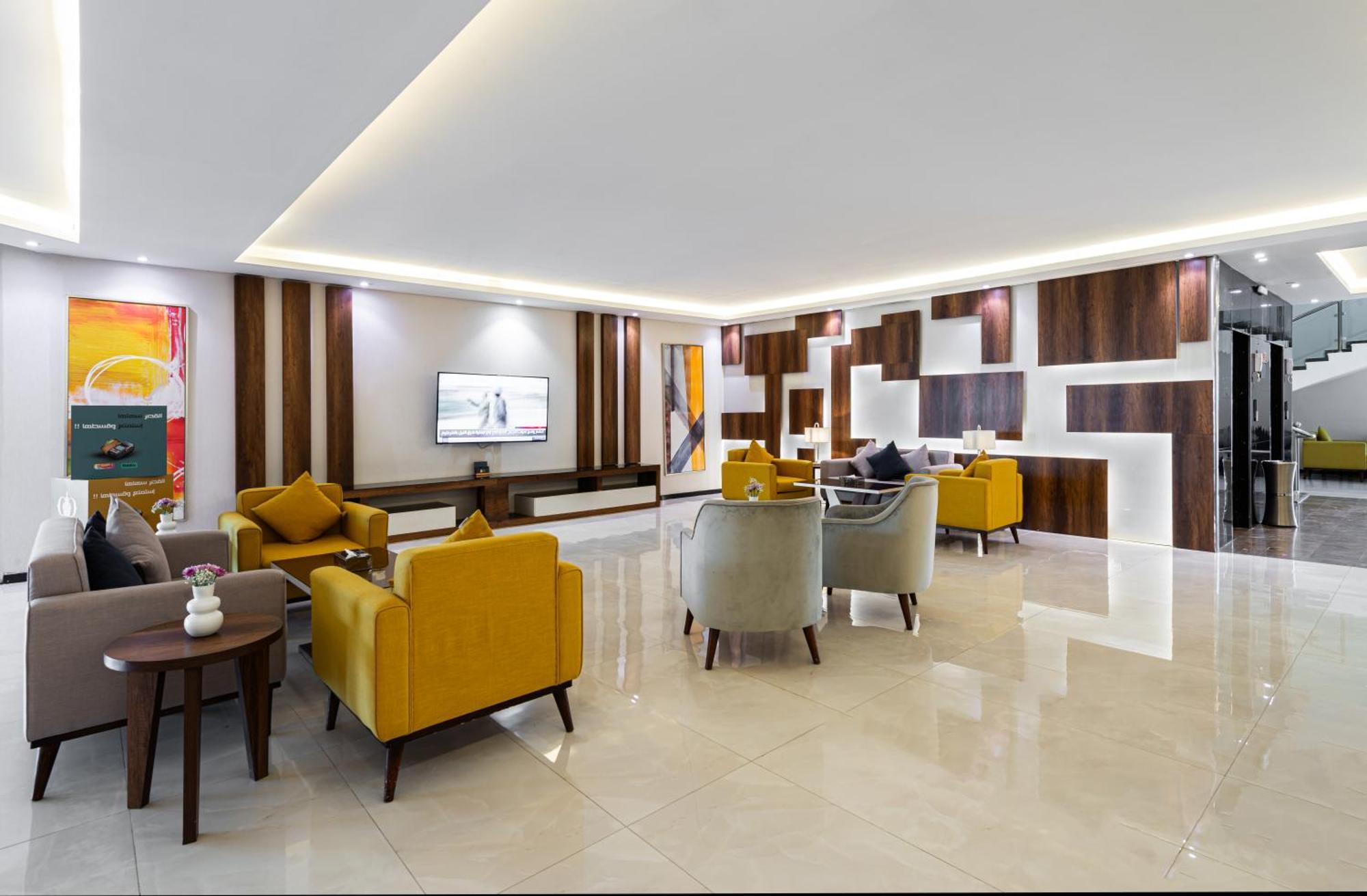 The Palace Hotel Suites Khamis Mushait Bagian luar foto
